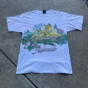 Vintage 90s Nature Mountain Lion Wildlife Tee